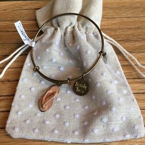 Flip flop charm bracelet.